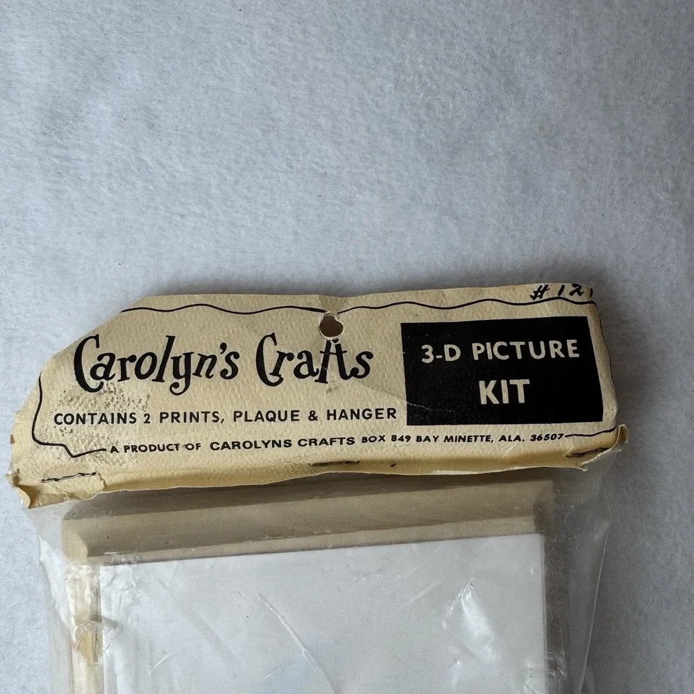 Carolyn's Crafts 3D Picture Kit #121 Wood Decopauge 2 prints Plaque Hanger Pansy
